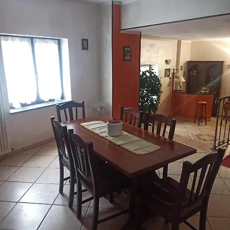 Sentieri 1 Nyaraló Pecetto di Valenza